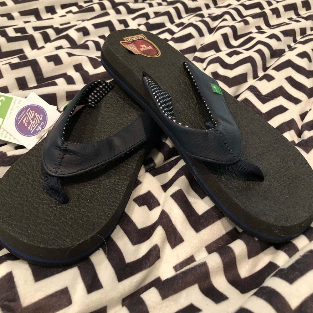 NWT Sanuk Flip Flop Sandals
